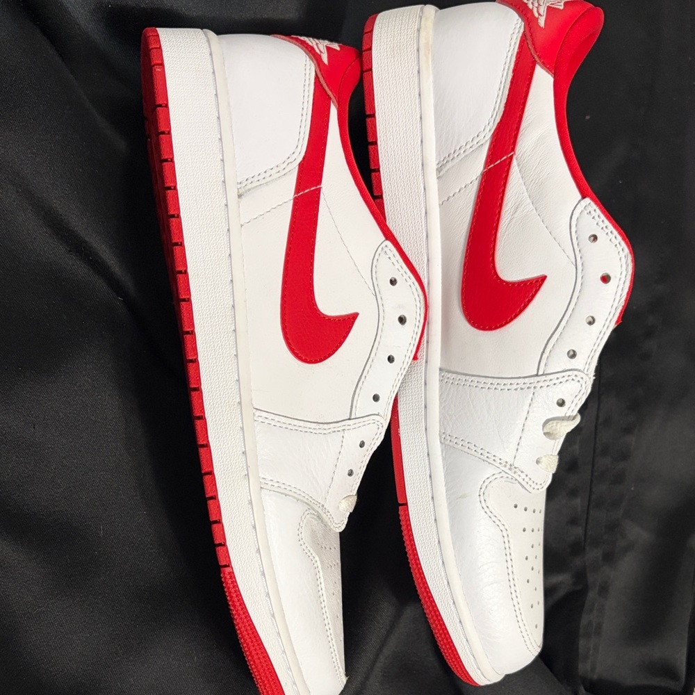 Nike Red and White Low-Top Sneakers
